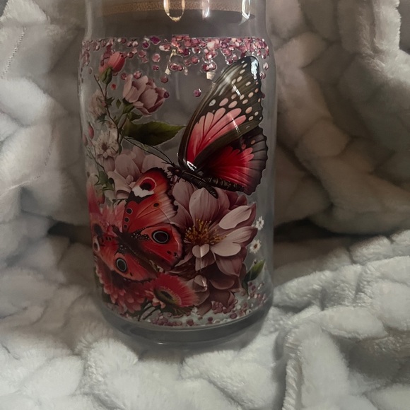 Positive mind, butterflies make this 16 ounce Libby tumbler a must have - Picture 3 of 3